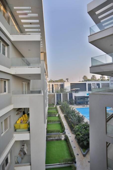 Parkside Boutique 3 Bbr Serviced Apartment - Ocean Blue - Near Airport Kaherah Luaran gambar