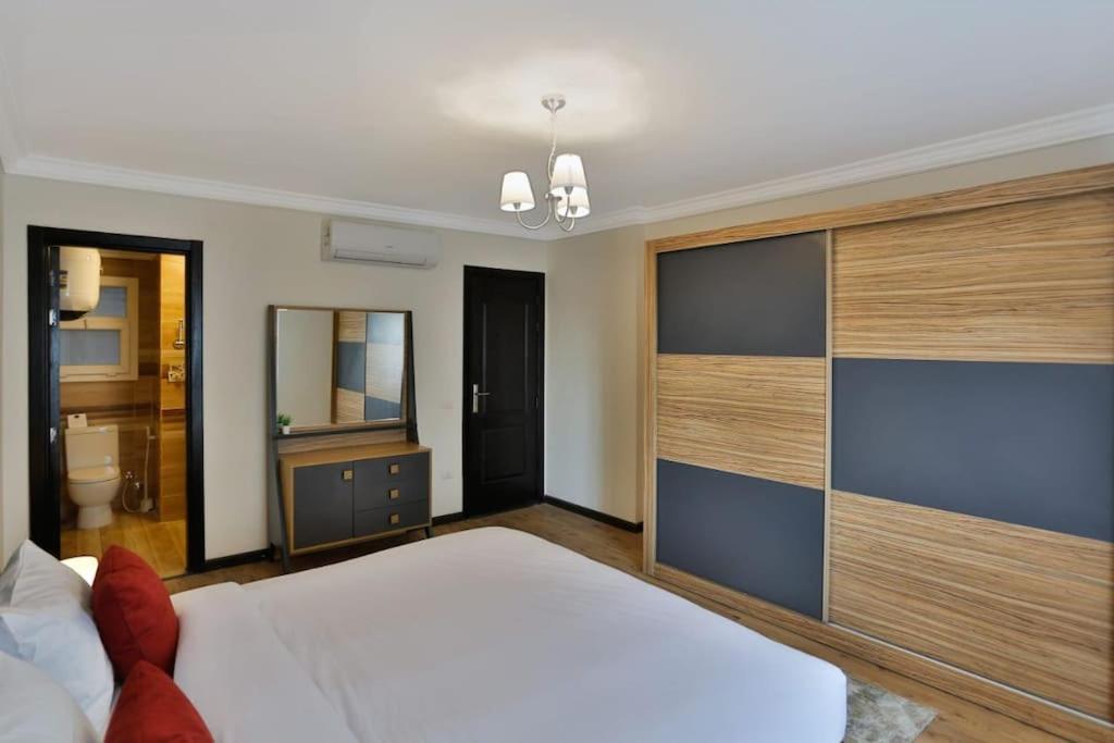 Parkside Boutique 3 Bbr Serviced Apartment - Ocean Blue - Near Airport Kaherah Luaran gambar